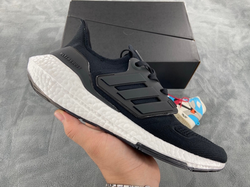 阿迪达斯UB8.0真爆米花跑鞋 黑白-1 adidas Ultra Boost 2022 Black White