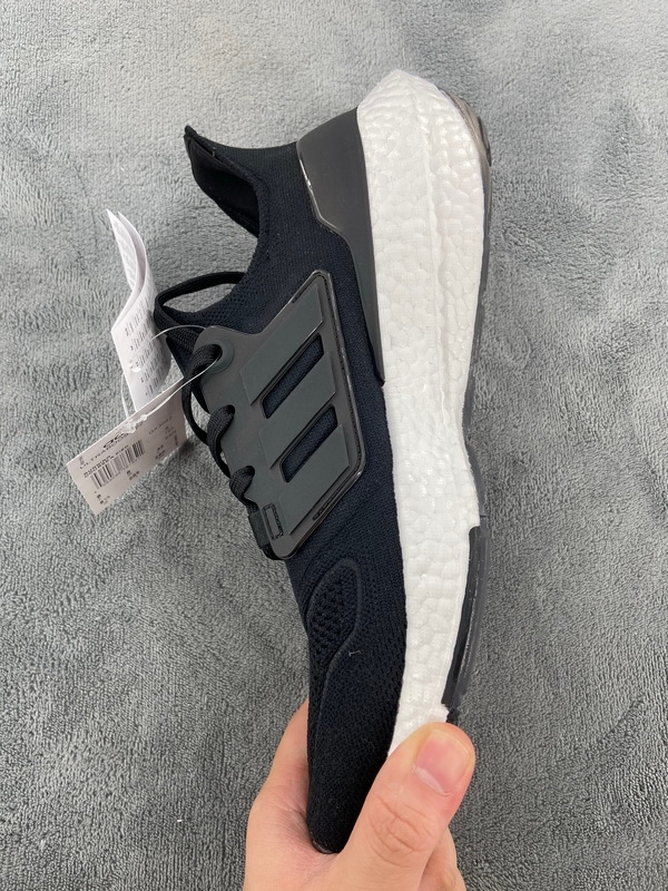 阿迪达斯UB8.0真爆米花跑鞋 黑白-1 adidas Ultra Boost 2022 Black White