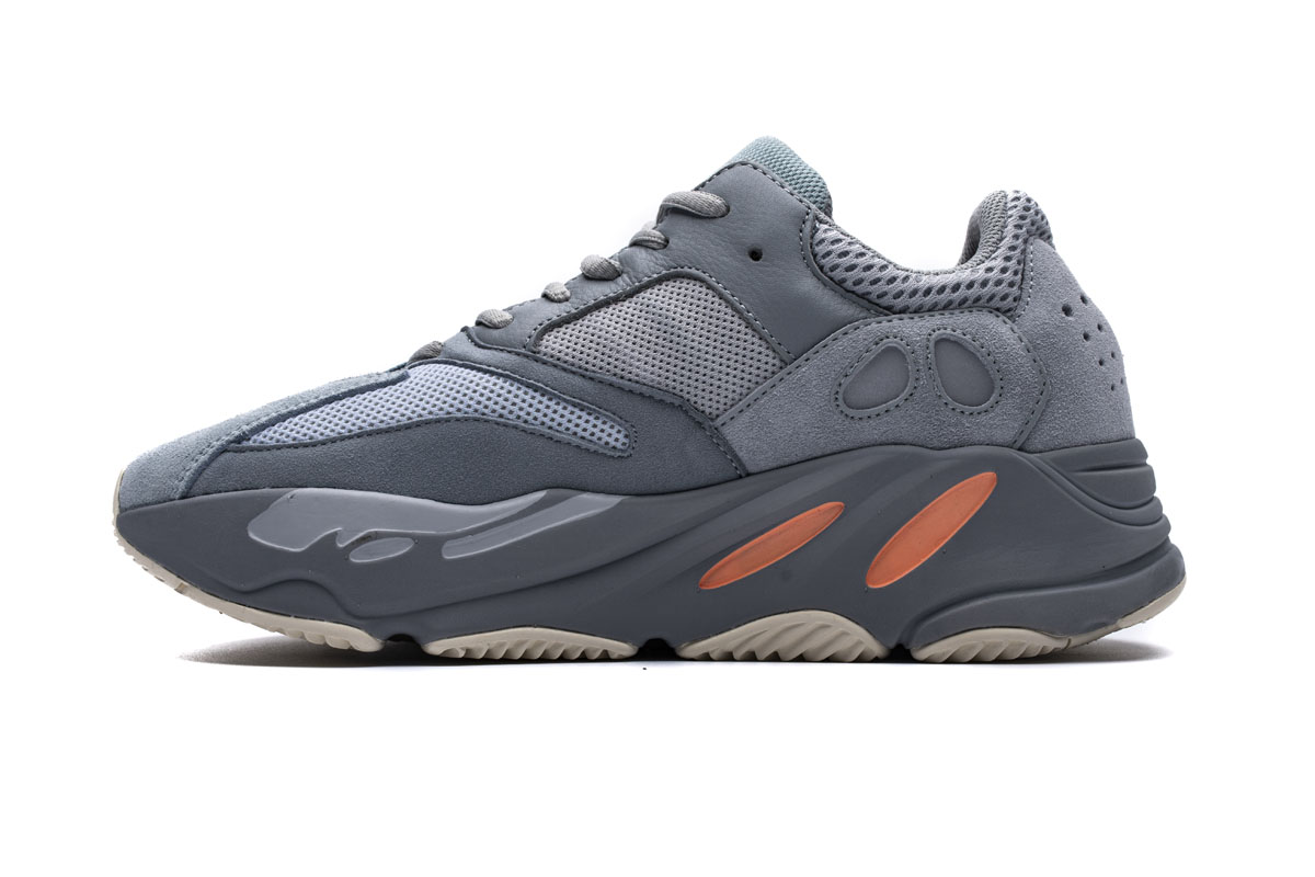 A8 700 灰色97 Yeezy Boost 700 Inertia