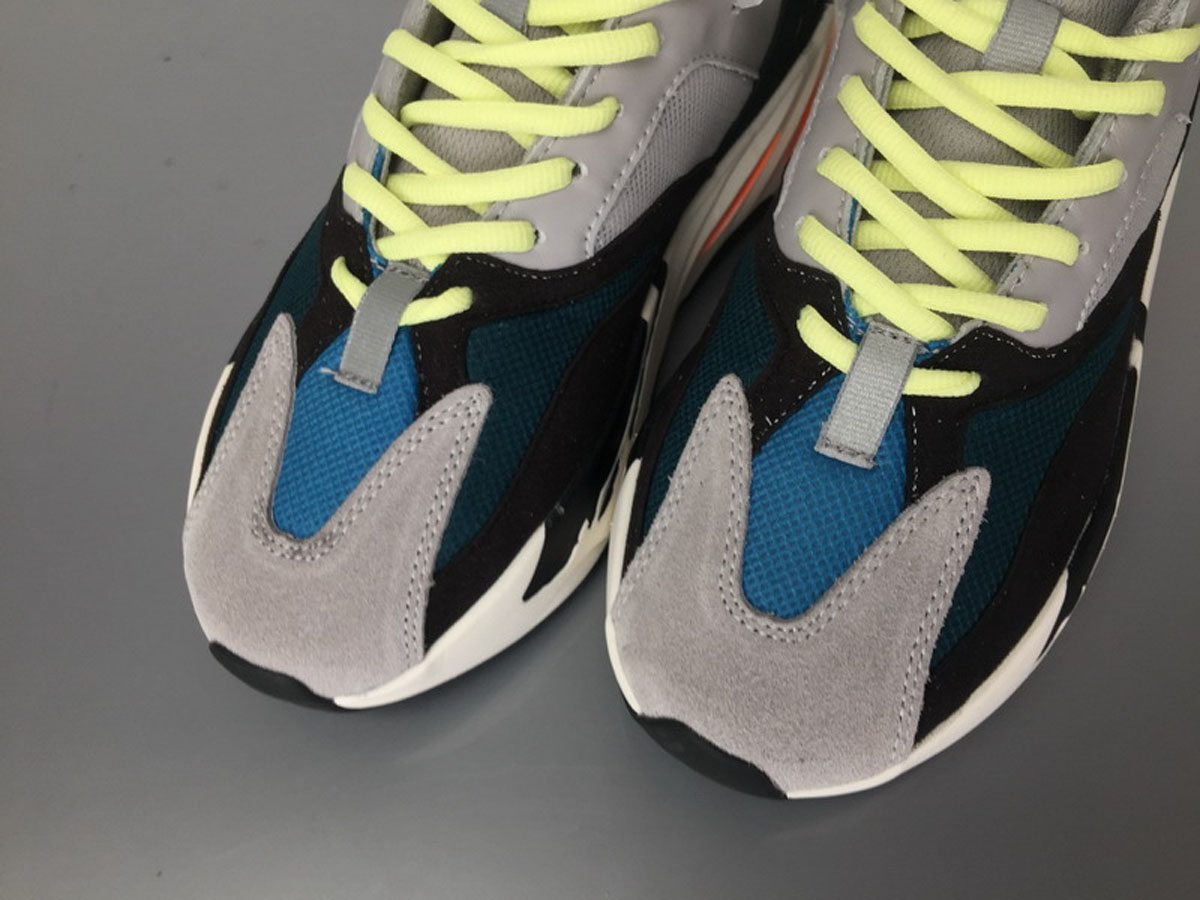 A8 700 原色 Yeezy Boost 700 Original Color