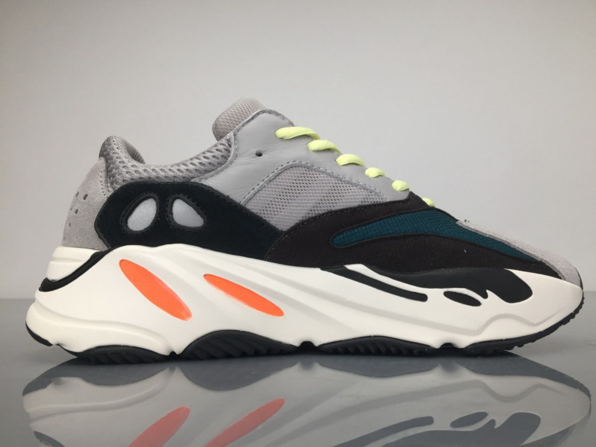 A8 700 原色 Yeezy Boost 700 Original Color