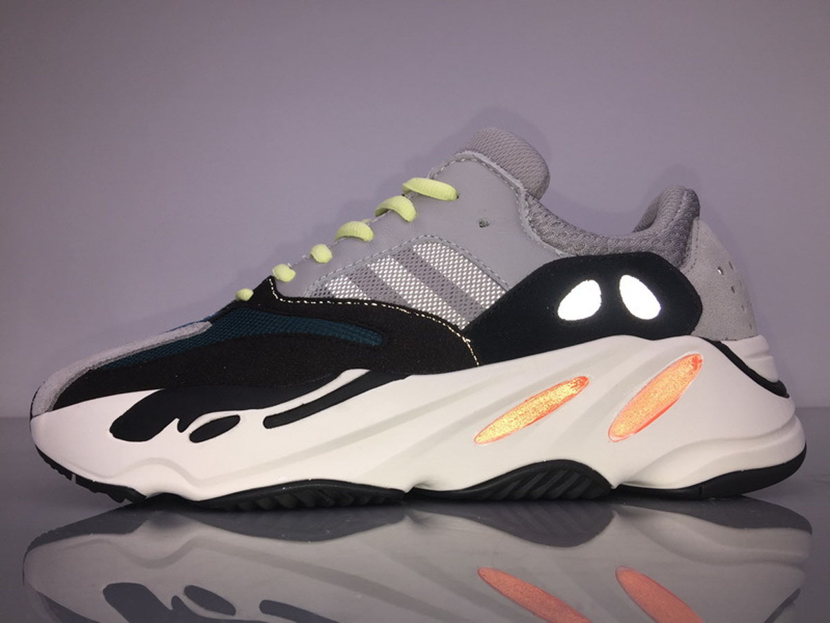 A8 700 原色 Yeezy Boost 700 Original Color