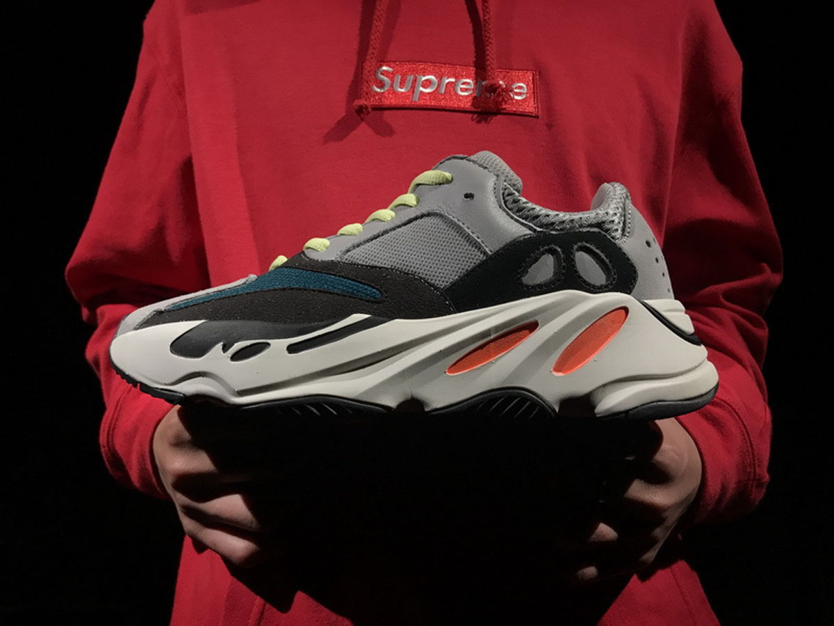 A8 700 原色 Yeezy Boost 700 Original Color