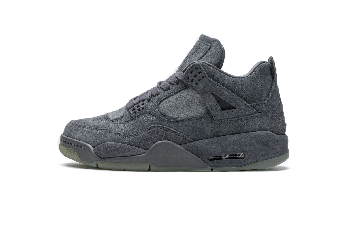 Q4乔丹4代 KAWS灰 Air Jordan 4 KAWS X Air Jordan 4 Retro