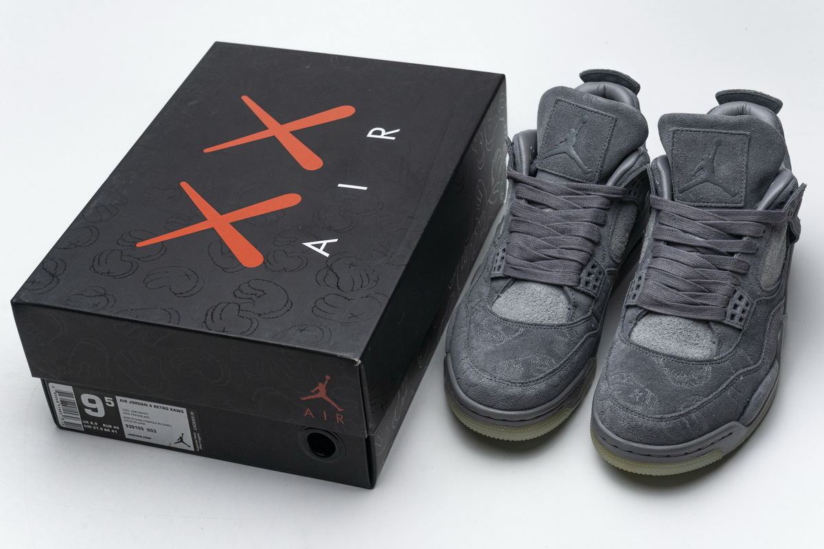 Q4乔丹4代 KAWS灰 Air Jordan 4 KAWS X Air Jordan 4 Retro