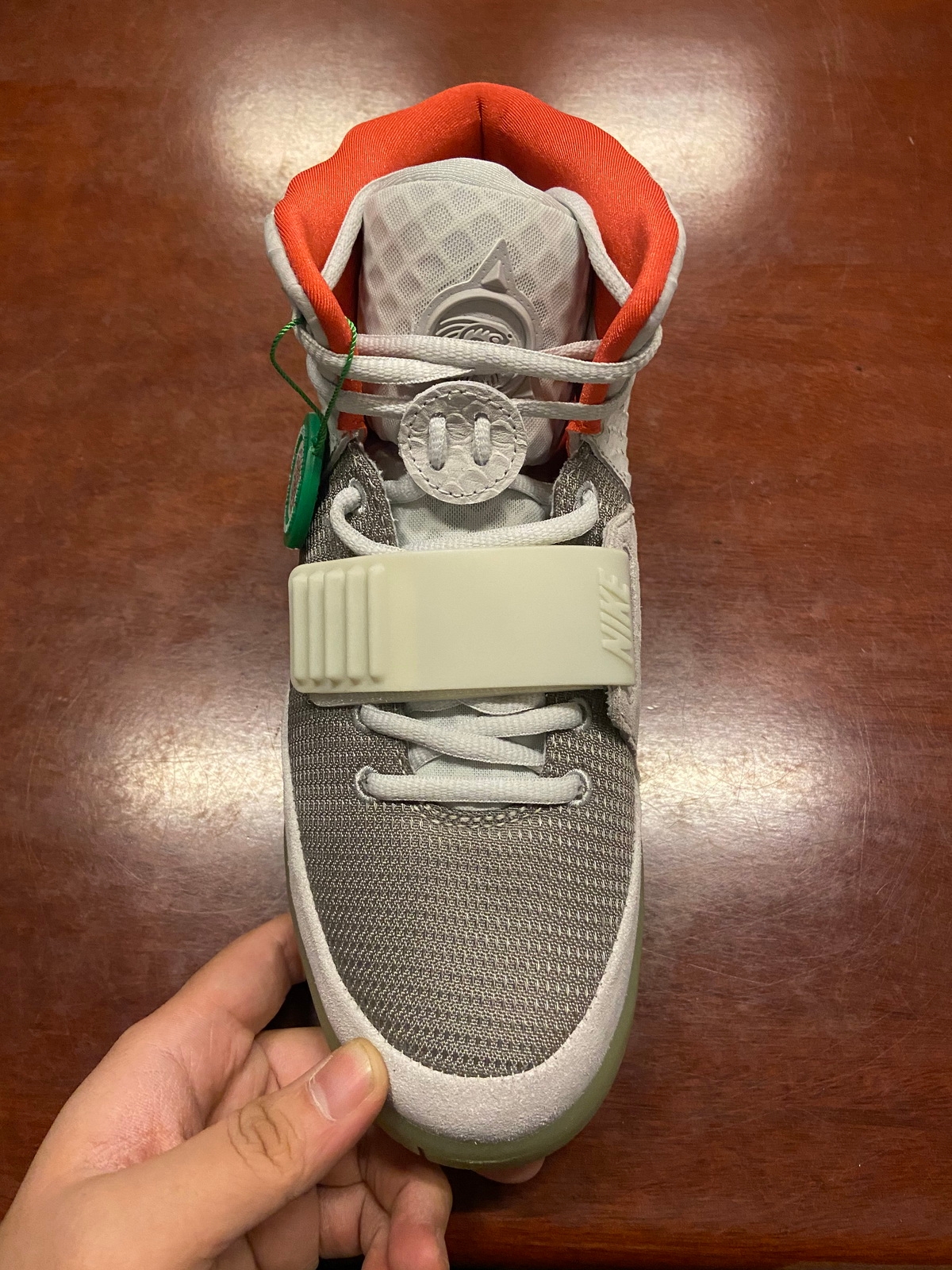 耐克椰子篮球鞋 灰白 Nike Air Yeezy 2 Platinum