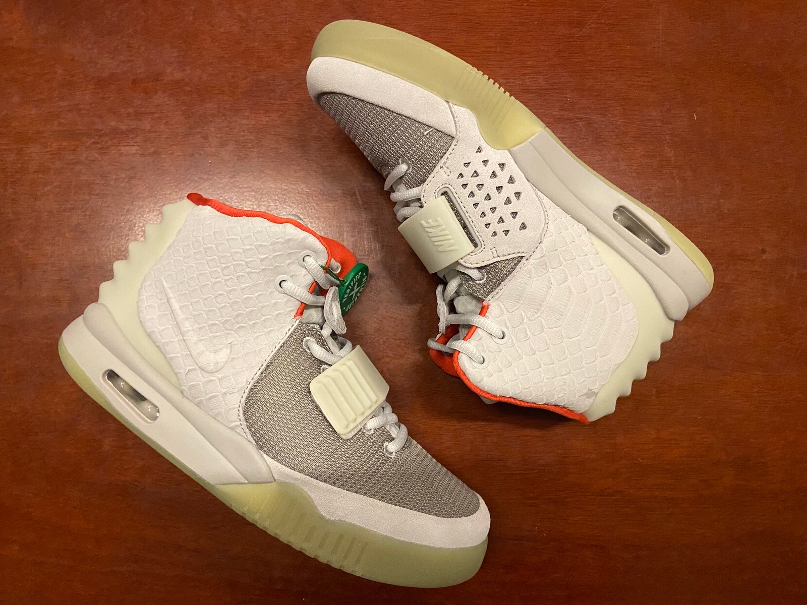 耐克椰子篮球鞋 灰白 Nike Air Yeezy 2 Platinum