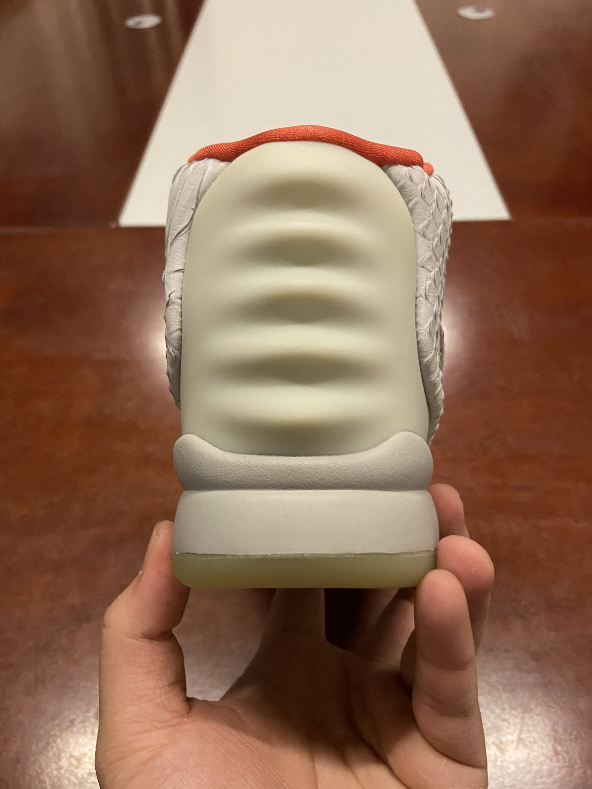 耐克椰子篮球鞋 灰白 Nike Air Yeezy 2 Platinum